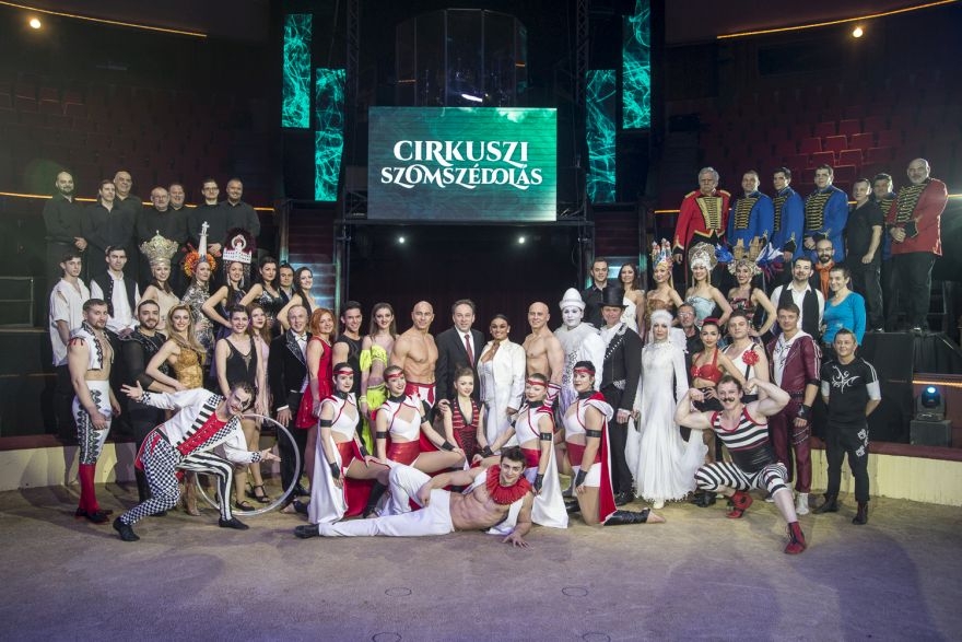 A "Cirkuszi szomszédolás" című program fellépői elköszöntek a magyar közönségtől