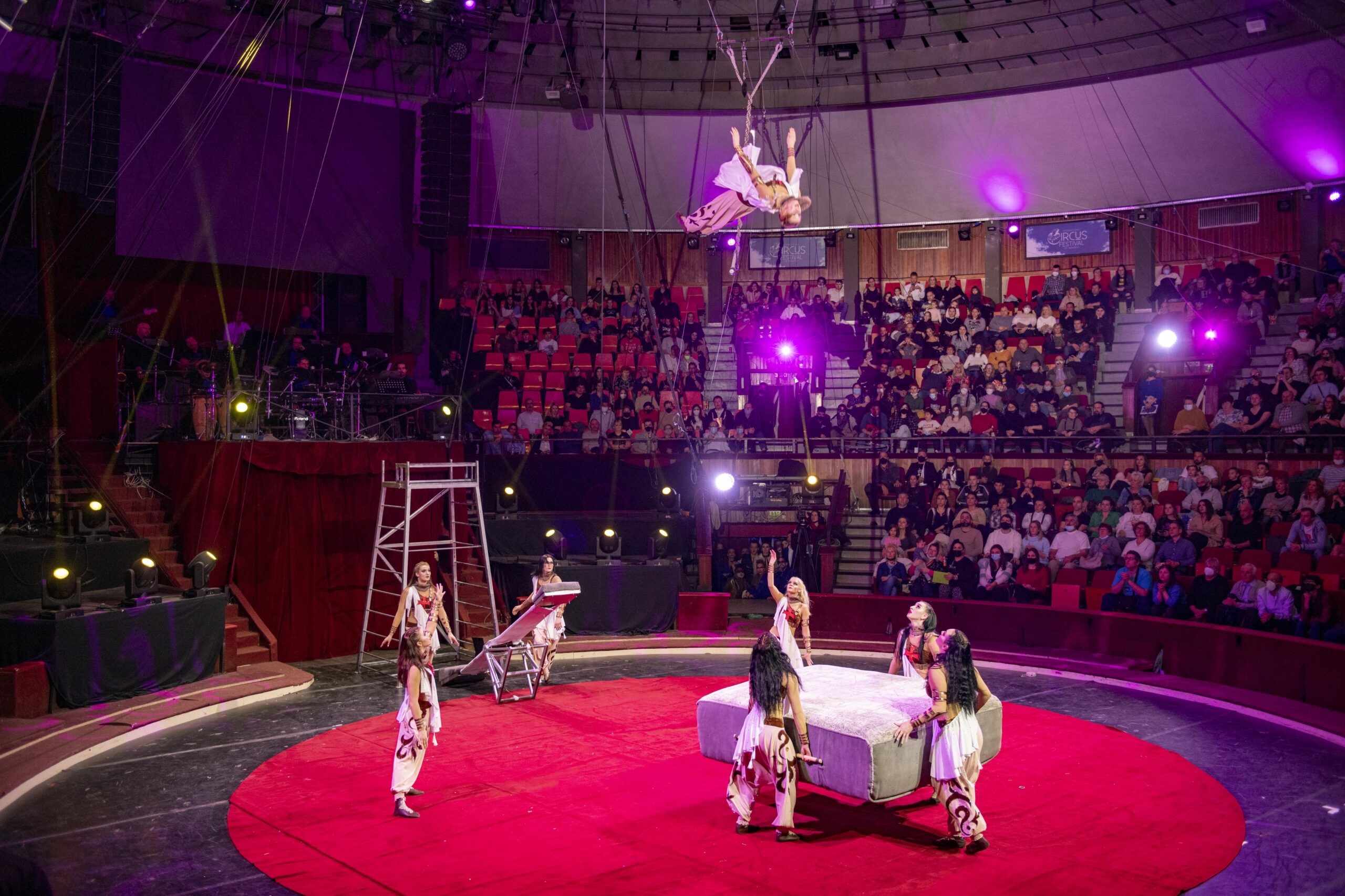 „A cirkusz ettől művészet, és nem versenysport” – Interjú Aleksei Zaripovval, a Zaripov’s Group vezetőjével