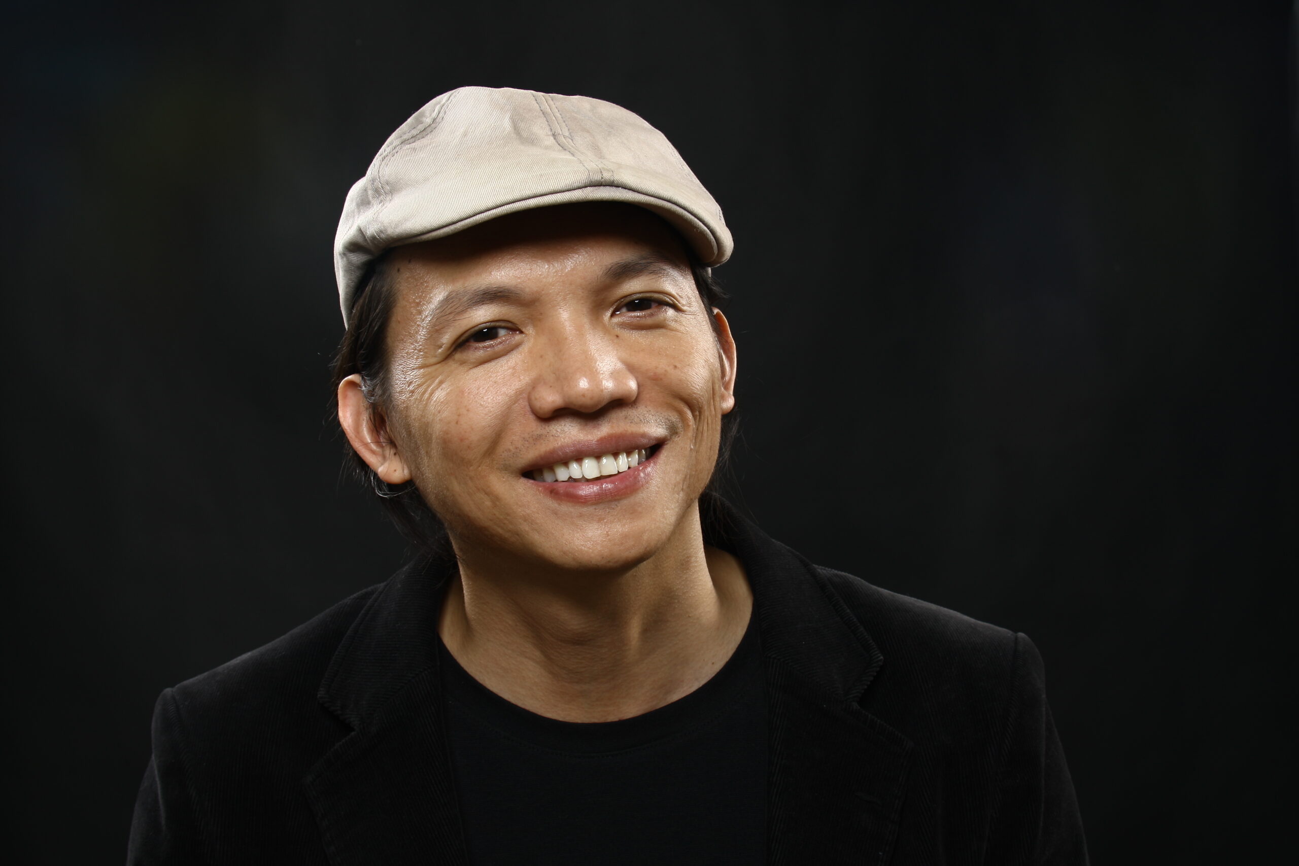 „A cirkusz világában bármerre lehet tágítani a lehetőségeket” – Interjú Tuan Le-vel, az A O Show rendezőjével