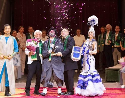 Franke&Franke vehette át az I. Almati Nemzetközi Cirkuszfesztiválon a Fővárosi Nagycirkusz különdíját