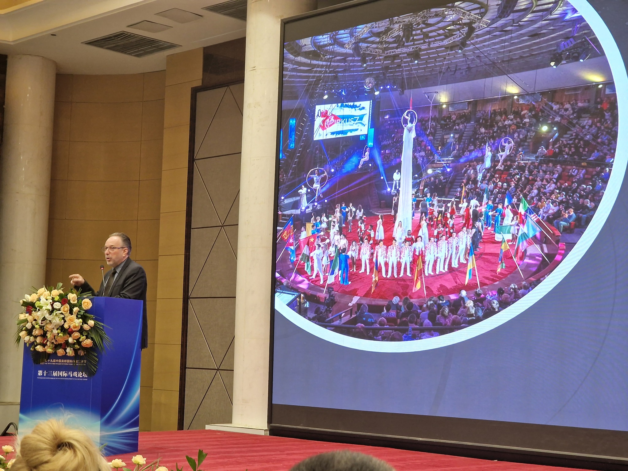 A fesztiválok és a turizmus kapcsolatáról tartott előadást Kínában Fekete Péter főigazgató